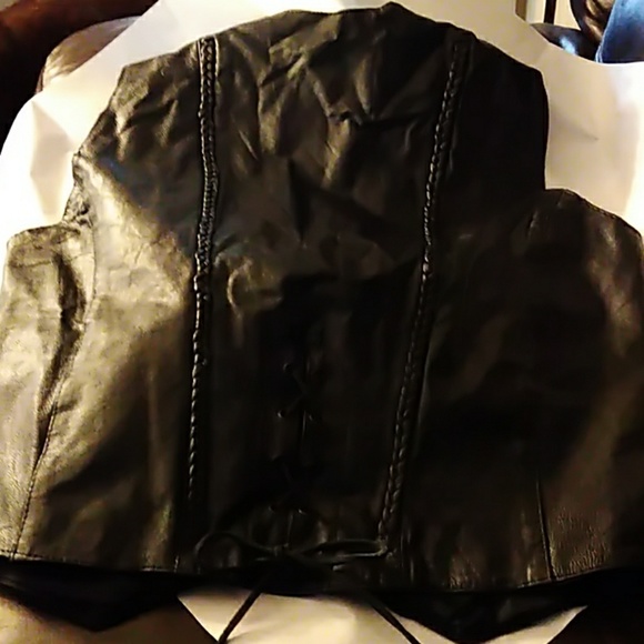 🎆SALE😘 Biker babes leather extra large vest - Picture 2 of 4